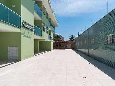 Apartamento com ar condicionado e Wi-fi, frente mar - 03 dormitórios - Edifício Luz do Sol