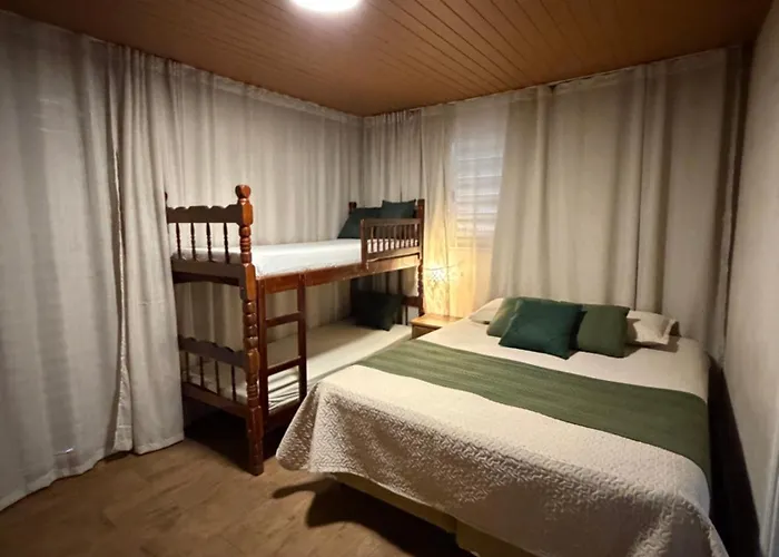 Casa da Pathy Suítes Próximas às Praia da Enseada e Santa Rita